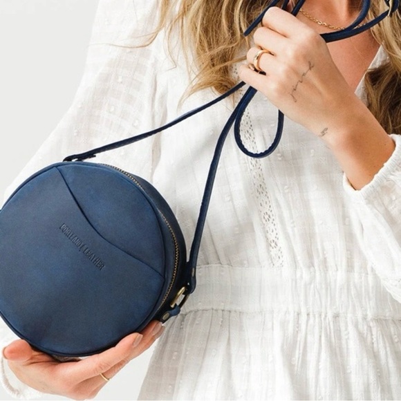 EUC Portland Leather Goods Deep Water Large Circle Crossbody Bag - Picture 4 of 6